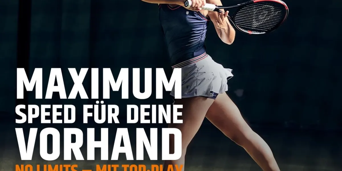 Tennis Spielerin in Bewegung - Top-Play Training